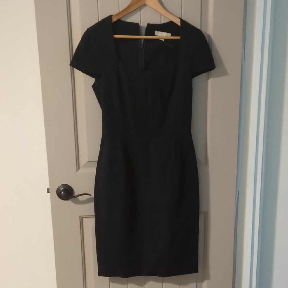 Banana Republic Sweetheart Neck, Sheath, Cap Sleeve
